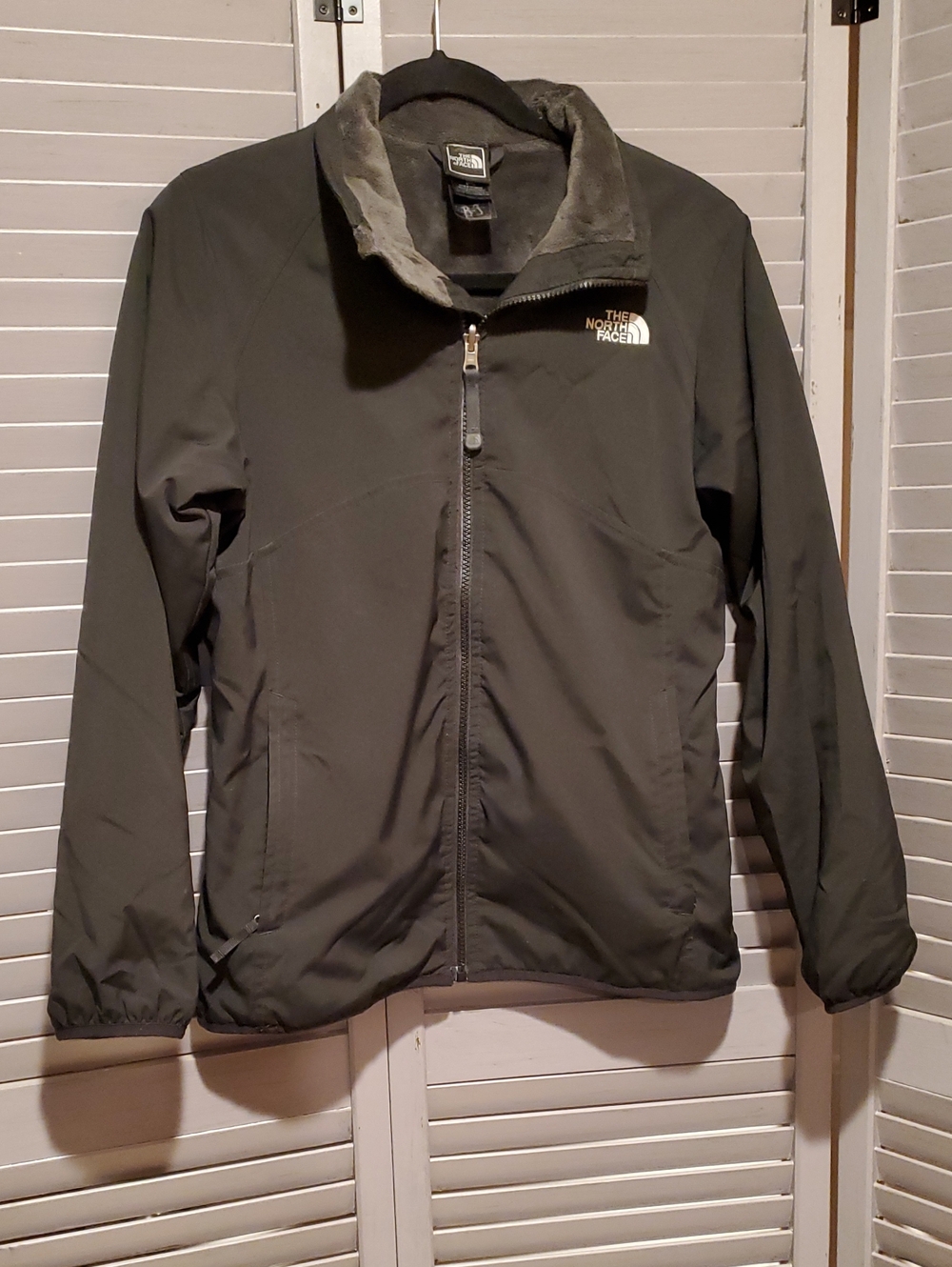 The North Face Girl's Dark Gray Lightweight Lined Jacket Size 18